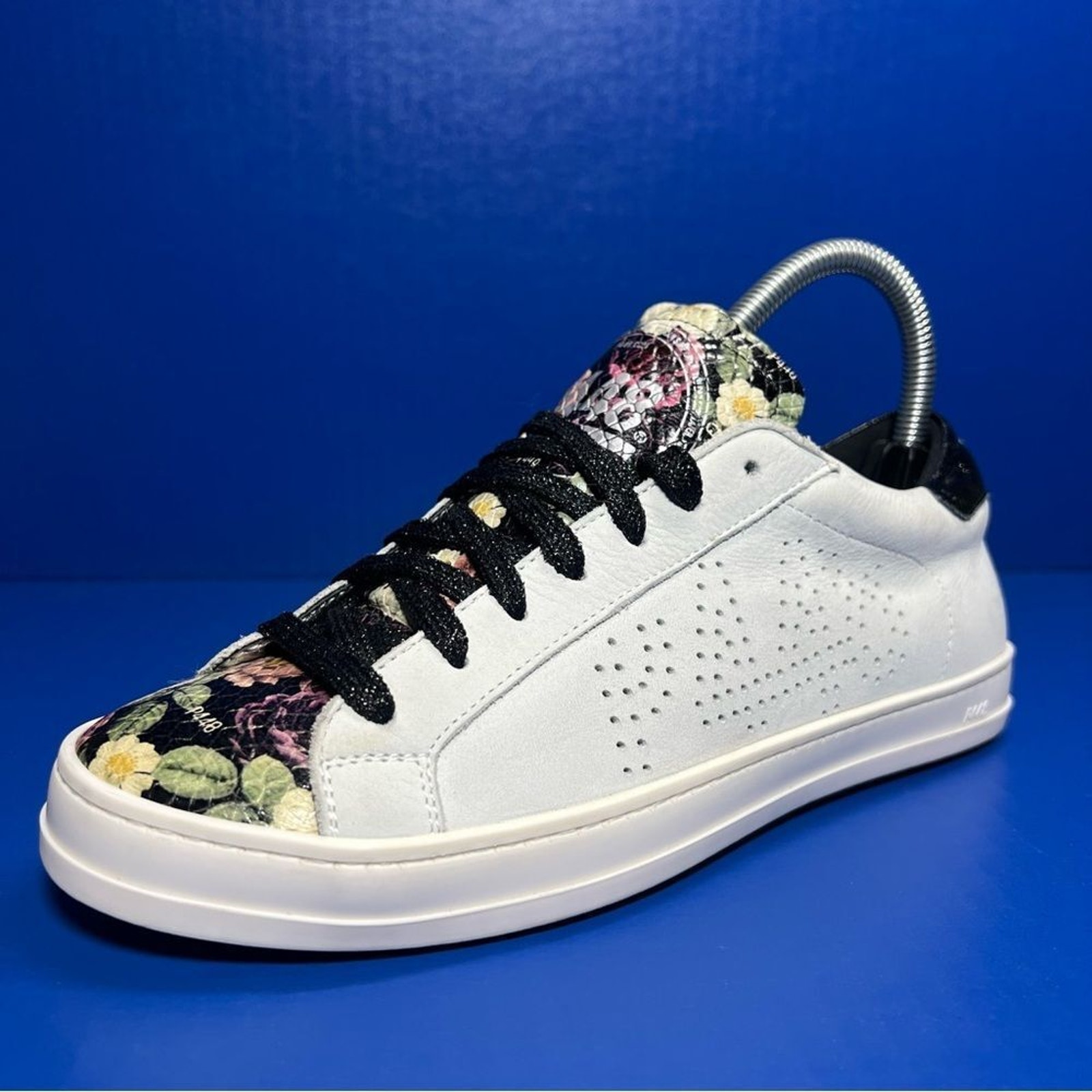P448 John White Floral Nubuck Sneakers Perforated Logo Womens Eu38 Us7.5-8